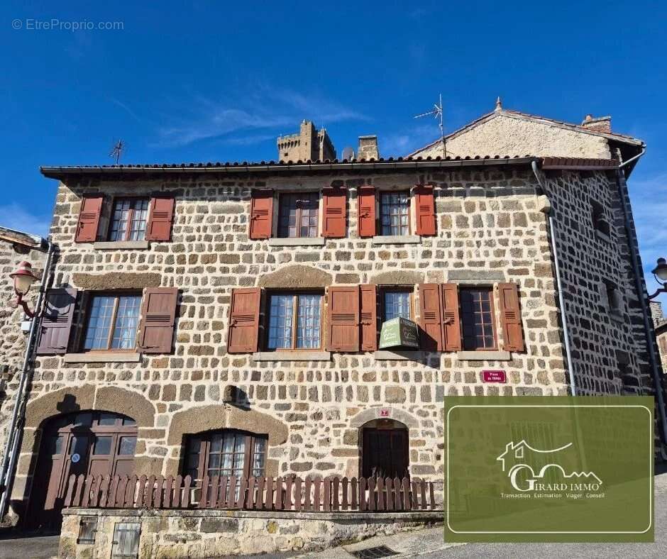 Maison à POLIGNAC