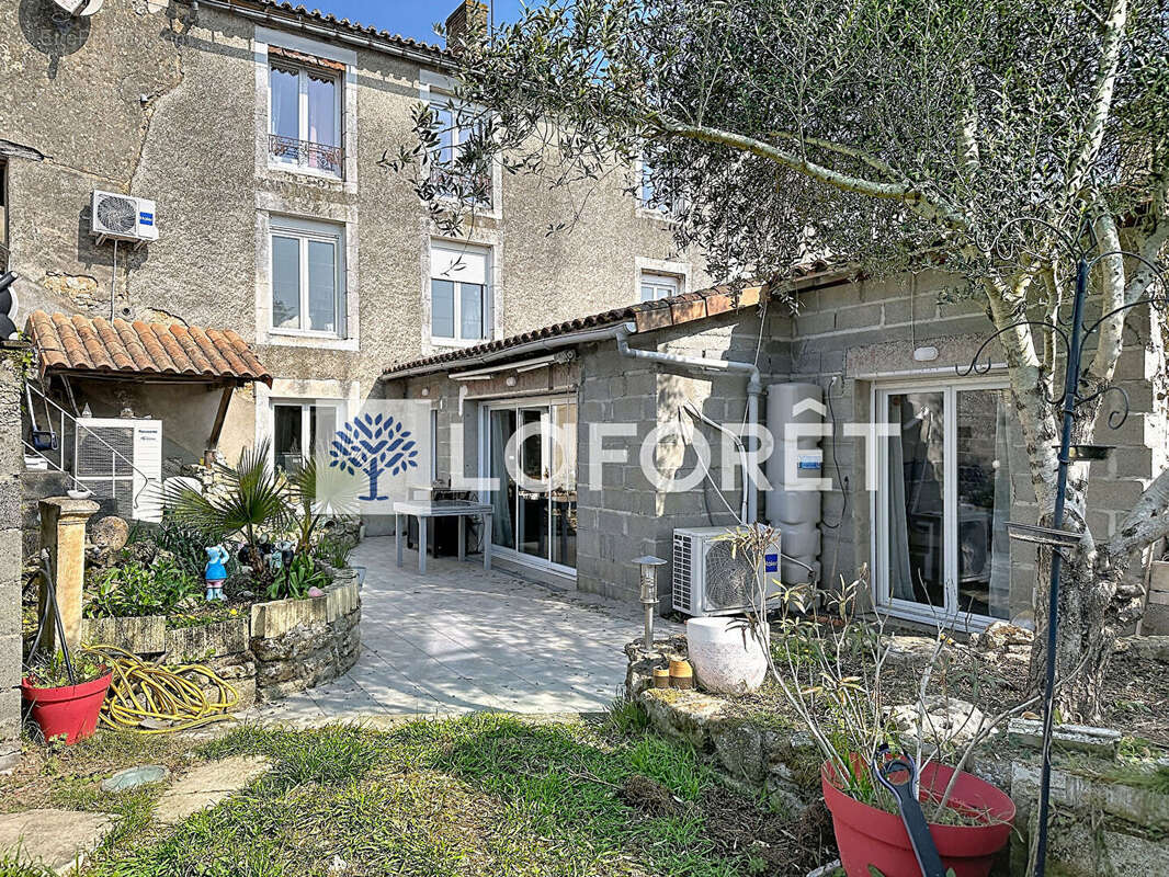Maison à AIRVAULT