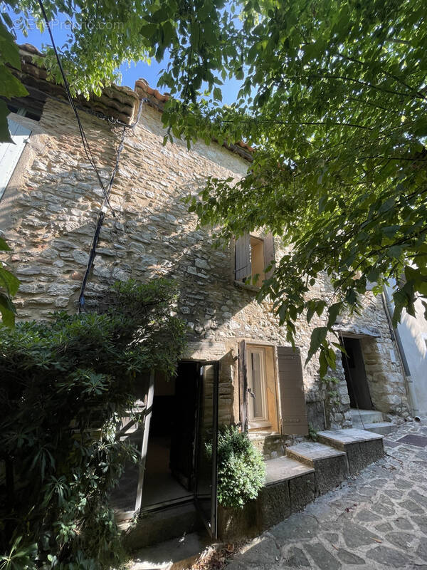 Maison à LE BARROUX