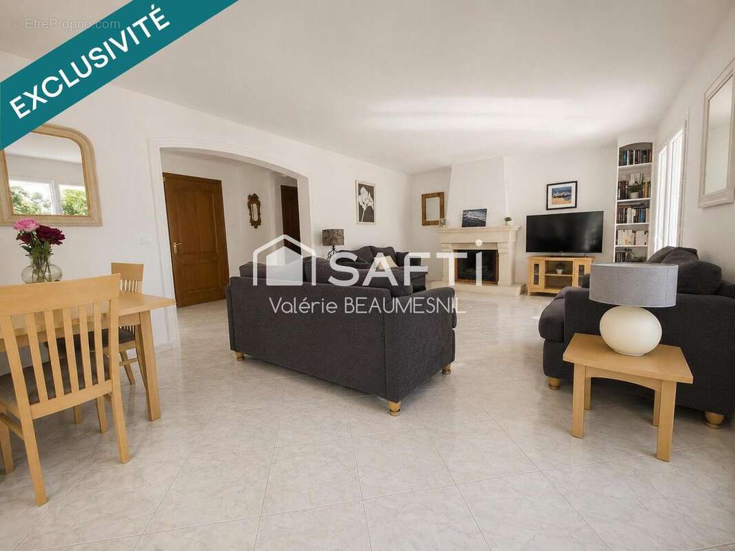 Maison 165 m² à Bagnols-En-Foret  - photo 7