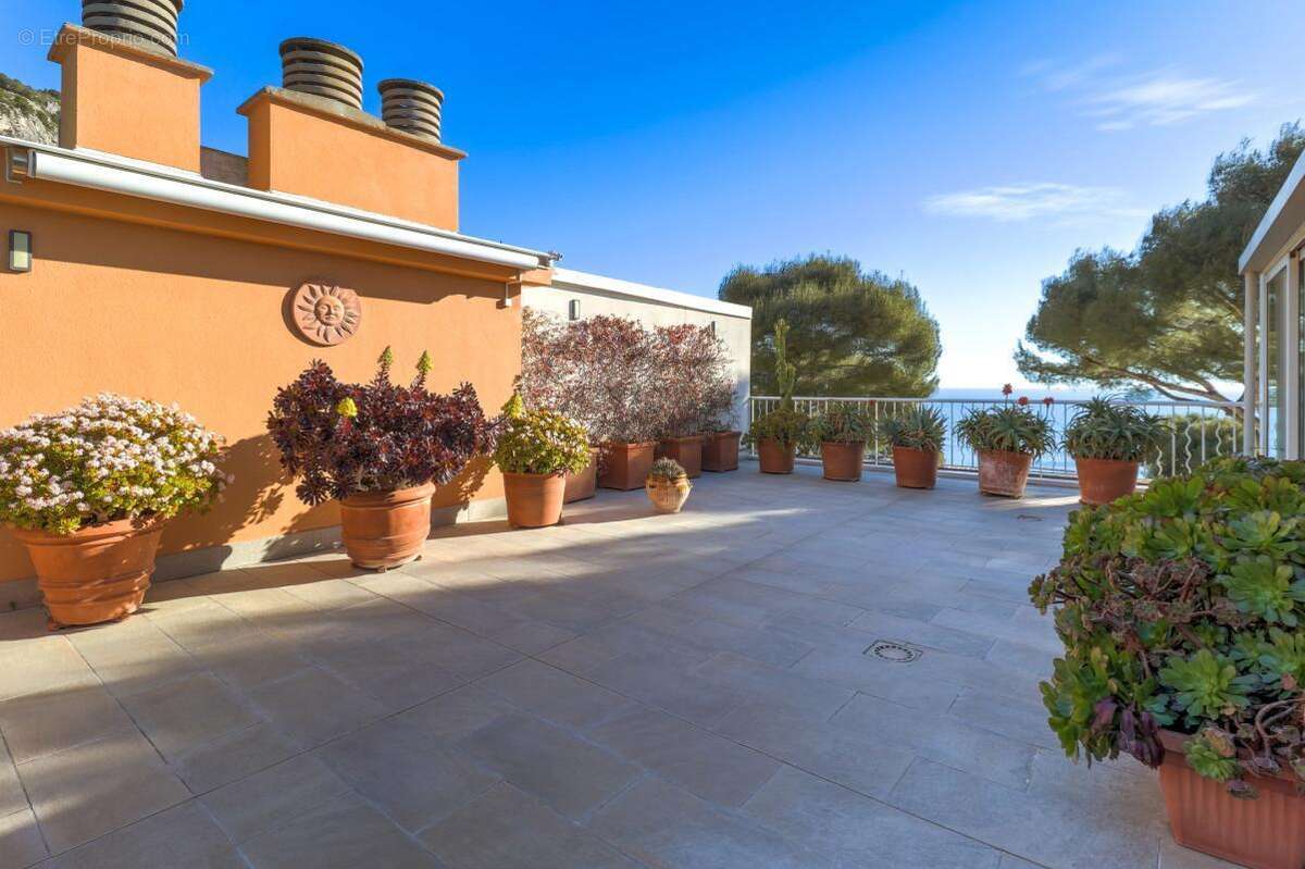 Appartement à VILLEFRANCHE-SUR-MER