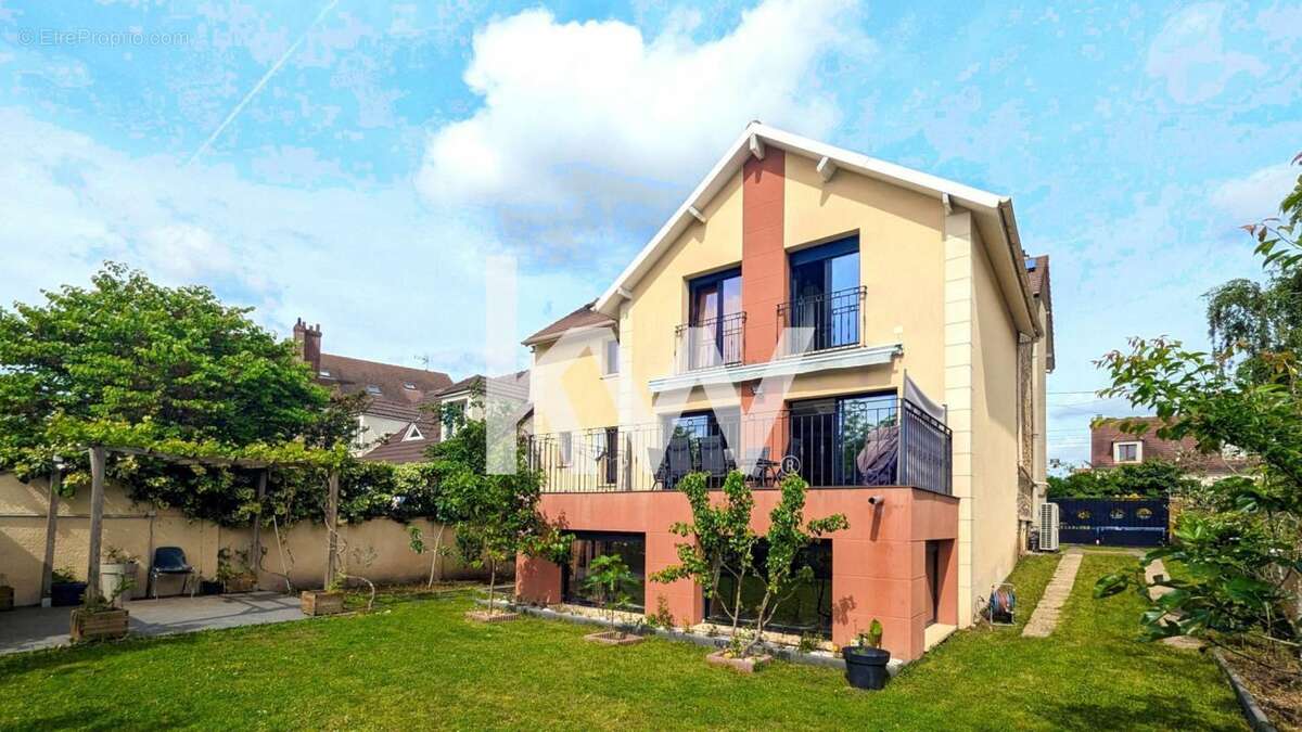 Maison à EAUBONNE
