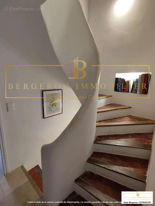 Maison à SAINT-CEZAIRE-SUR-SIAGNE