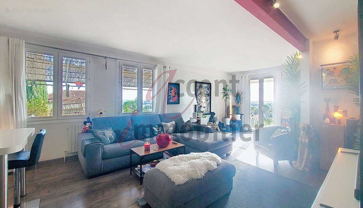 Maison à LES ANGLES