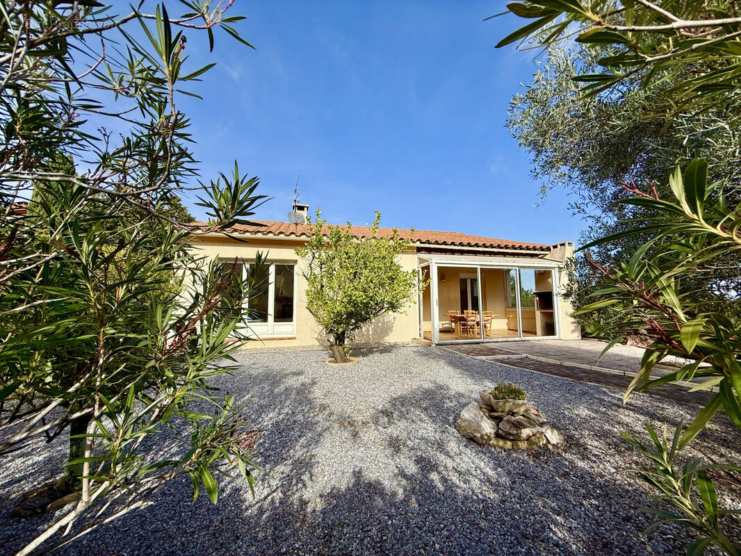 Maison à LAROQUE-DES-ALBERES