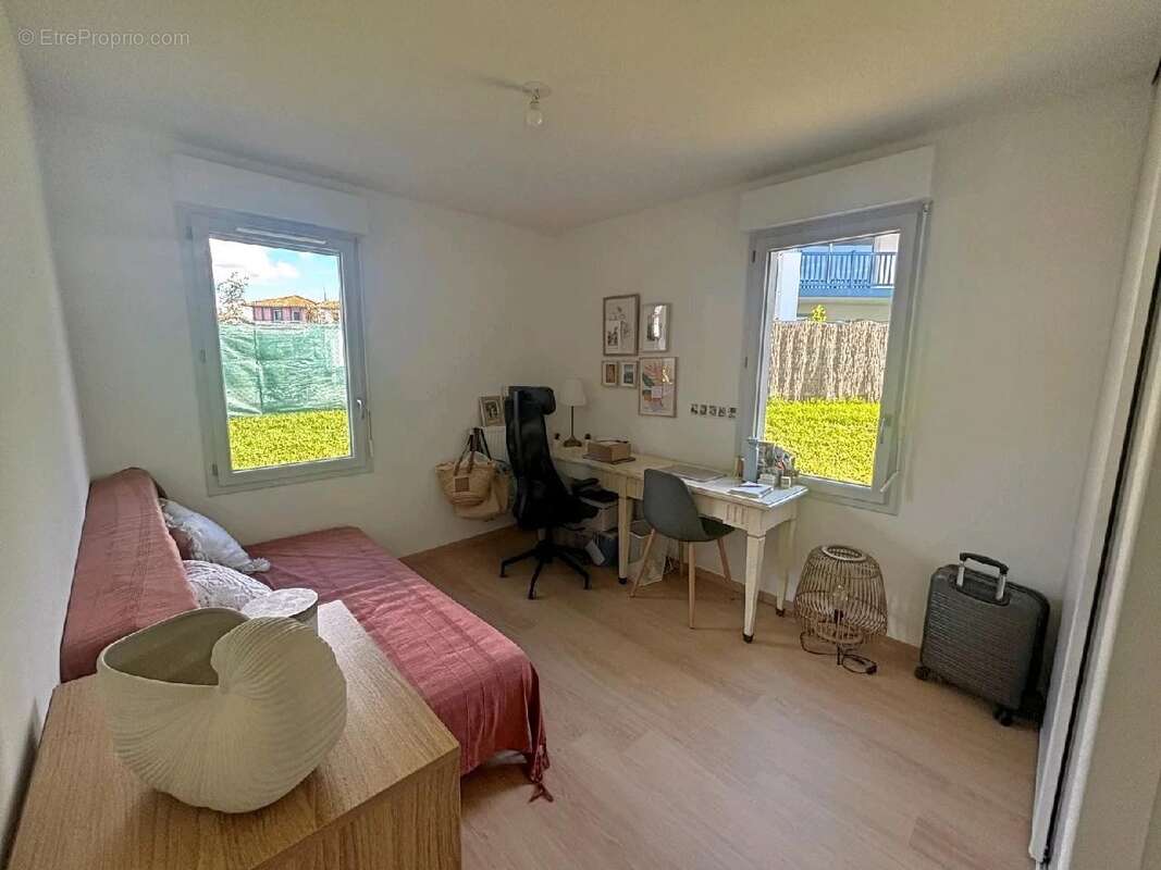 Appartement à TOSSE