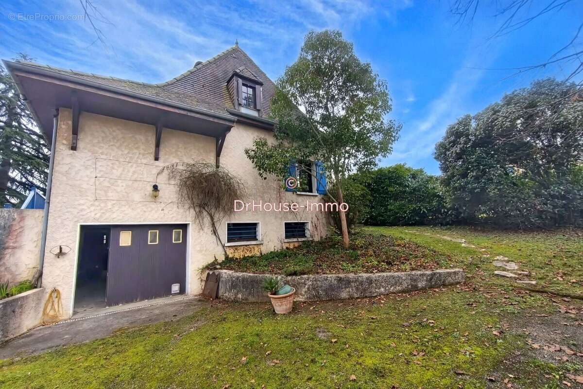 Maison à MONEIN