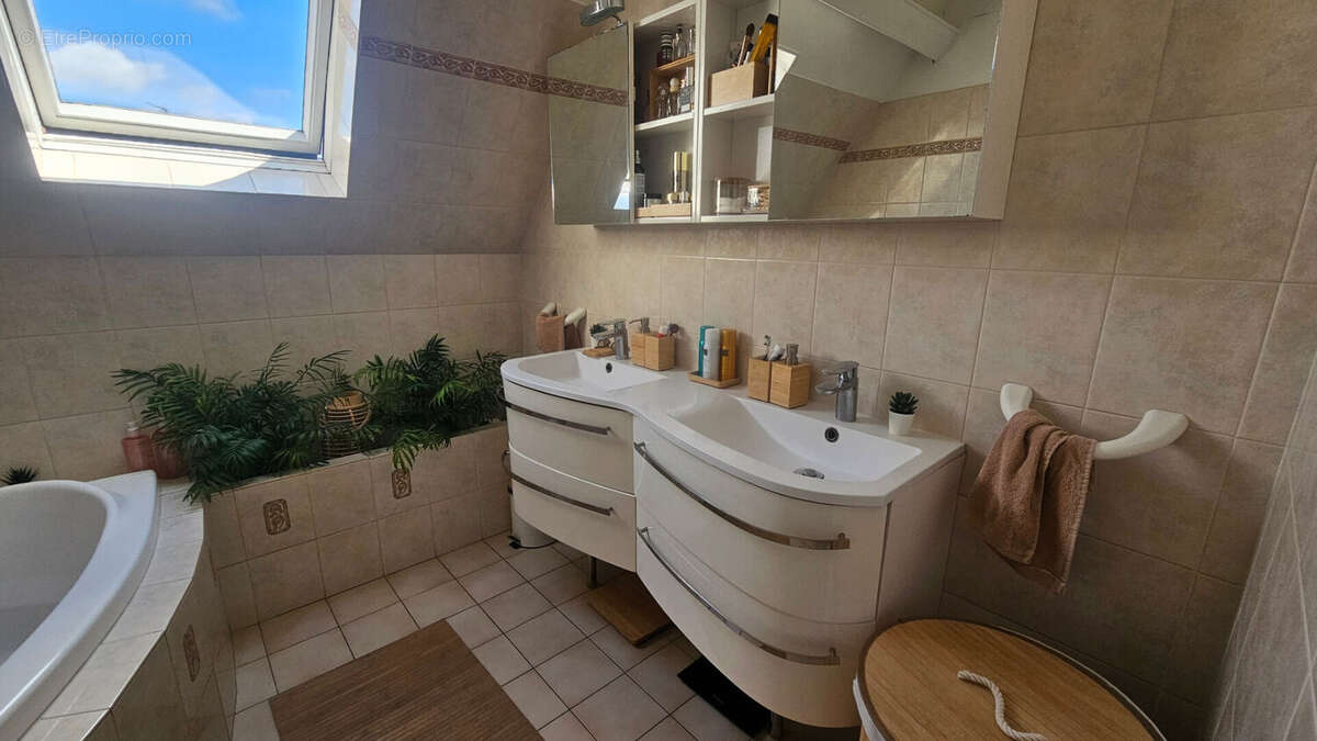 Maison à VILLEMOMBLE