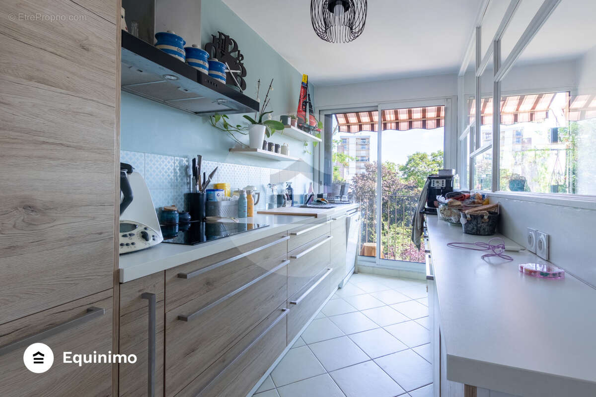 Appartement à FRESNES