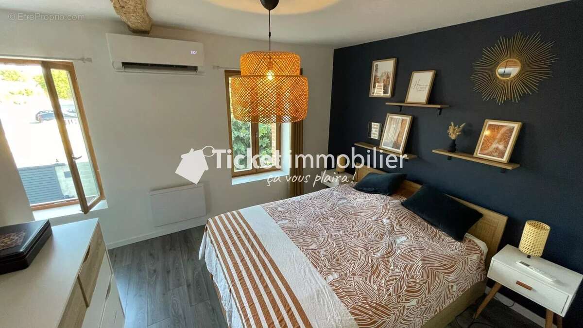 Maison t3 92m2 avec garage, jardin de 466m2, climatisation, travaux recents etc ... - photo 7