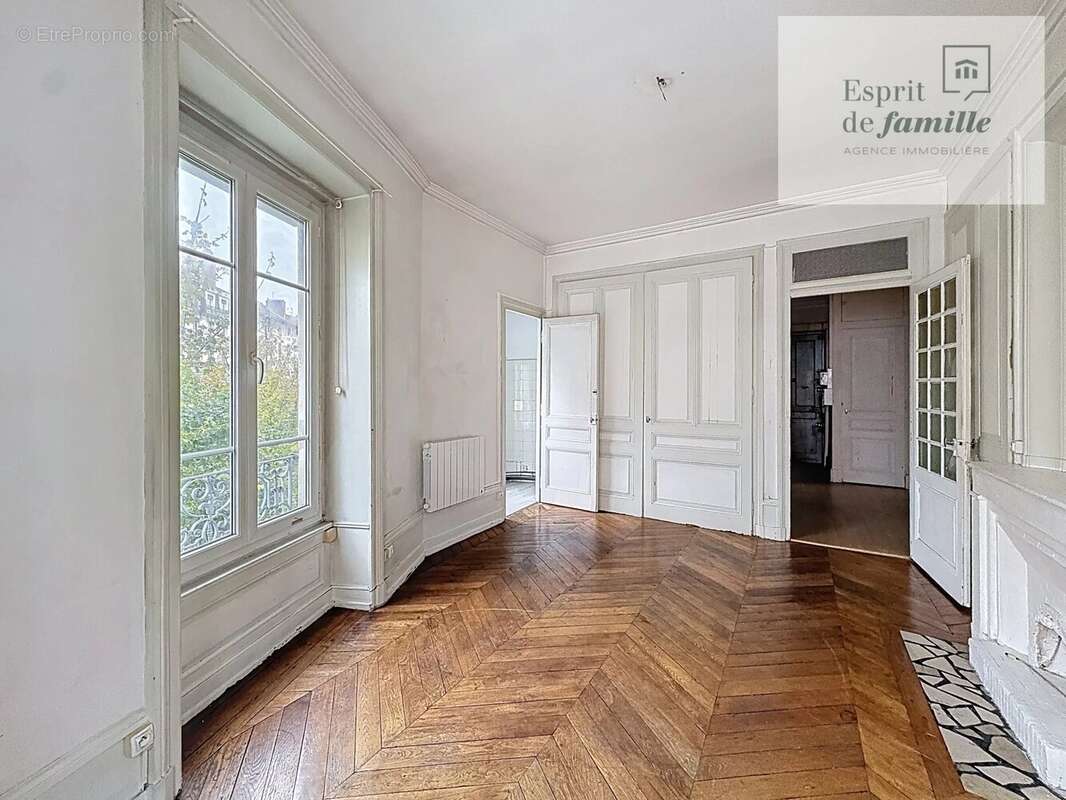 Appartement à LYON-6E