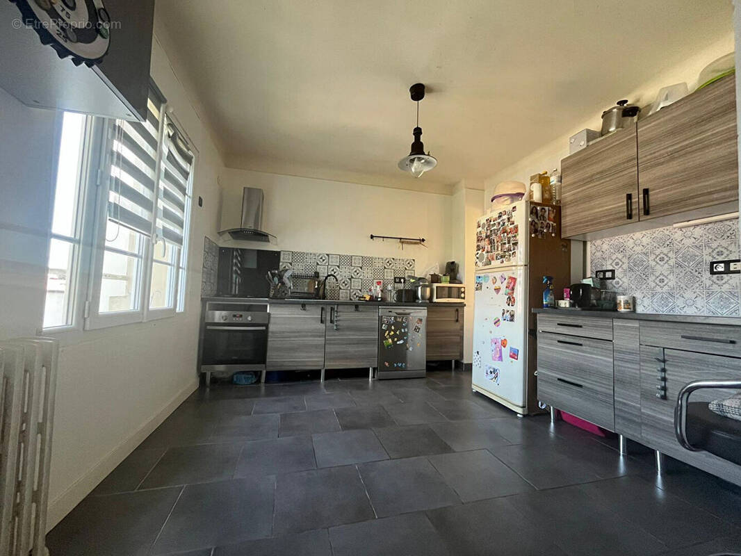 Maison à MARLY-LA-VILLE