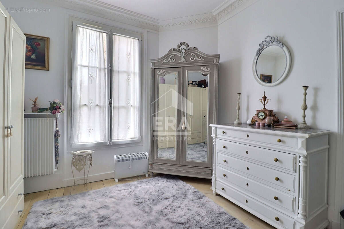 Appartement à COLOMBES