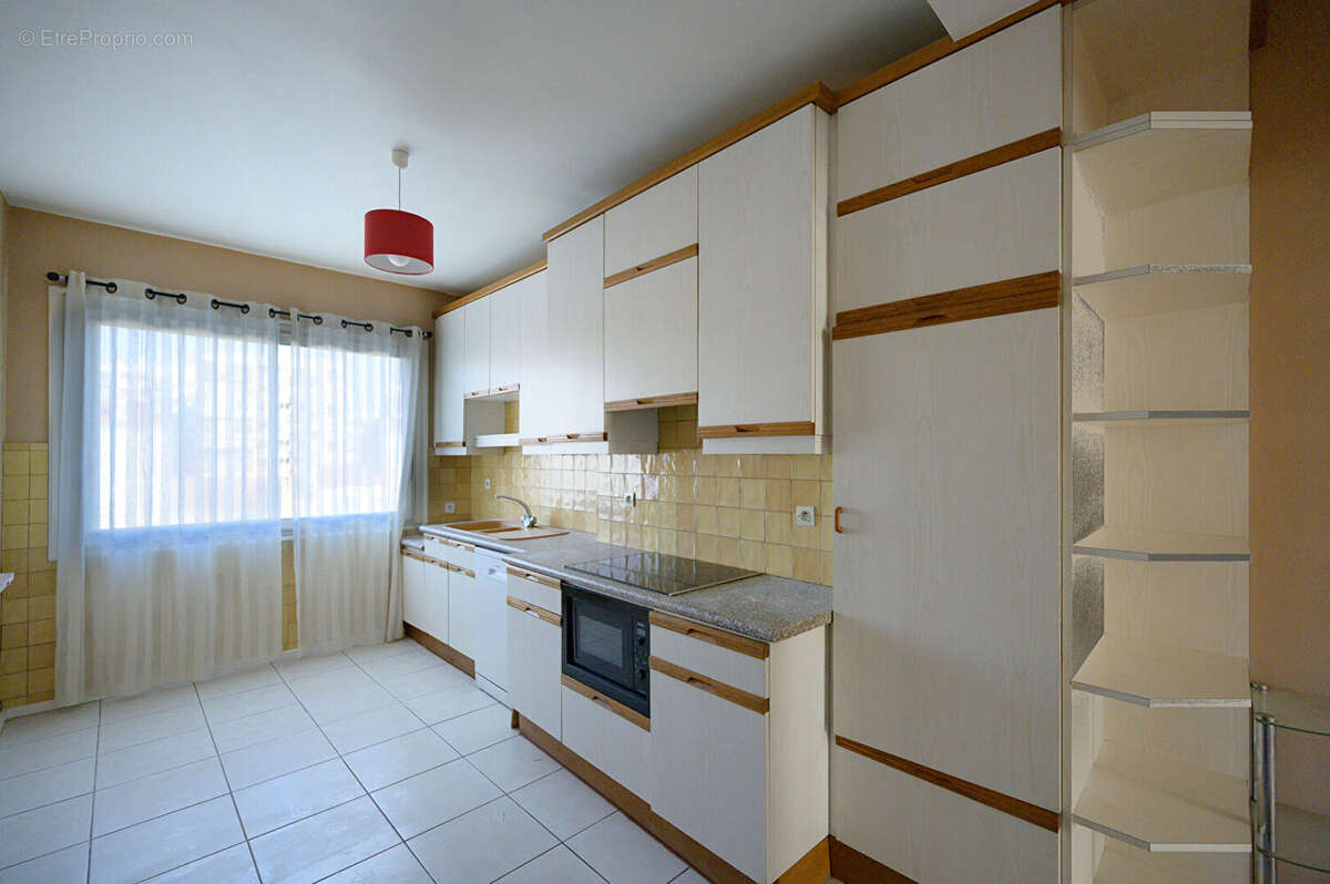 Appartement à FONTENAY-SOUS-BOIS