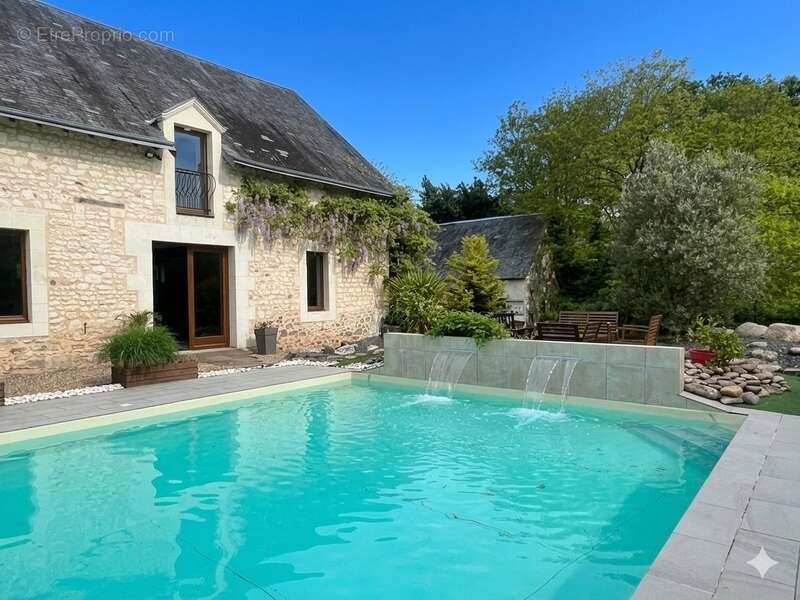 Propriete d’exception aux portes de la Touraine - 375m2 - 3 hectares - photo 2