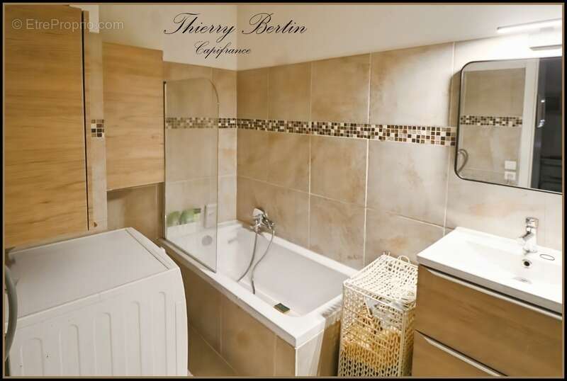Appartement à vendre 4 pièces VILLENEUVE LOUBET (06) - photo 14