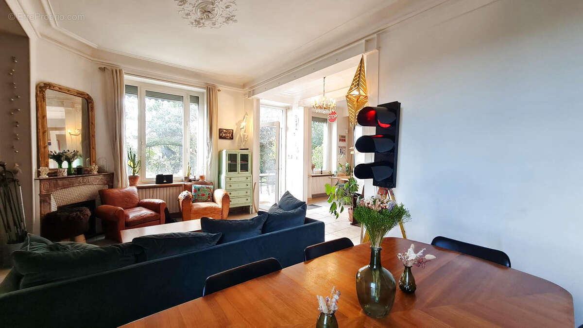 Maison à VILLENEUVE-LES-AVIGNON