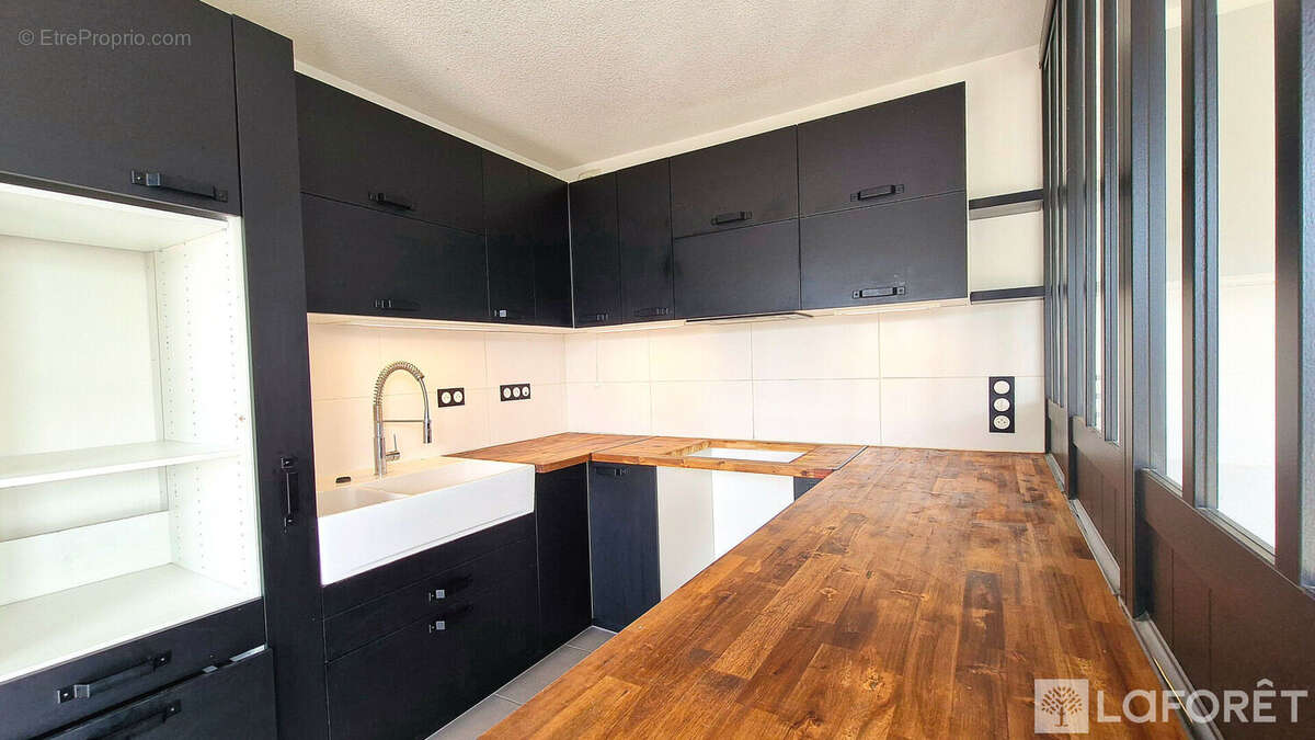 Appartement à PUGET-SUR-ARGENS