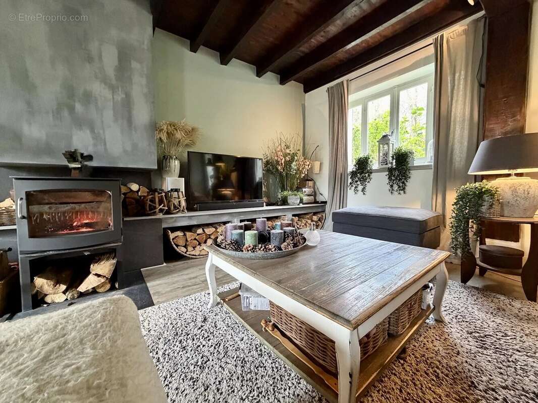 Maison à SAVIGNY-POIL-FOL