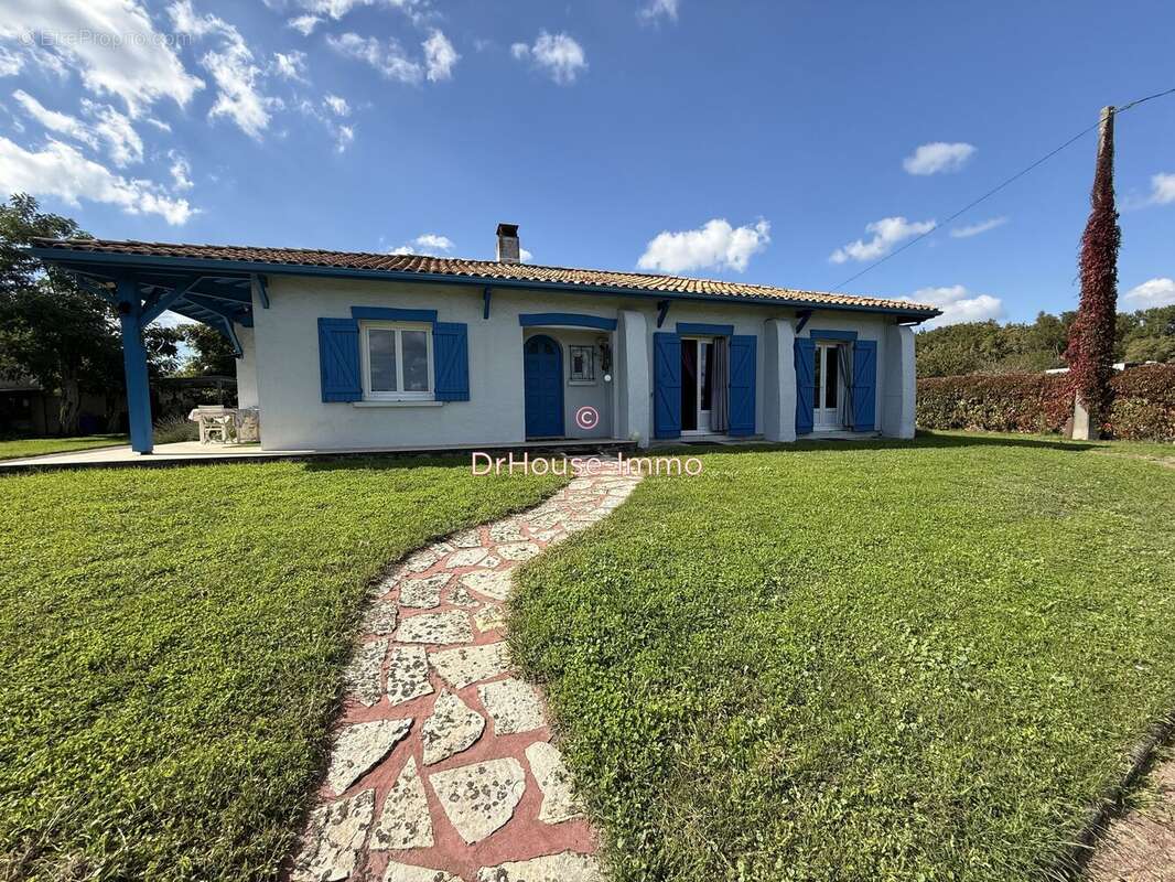 Maison à SAINT-SAUVEUR