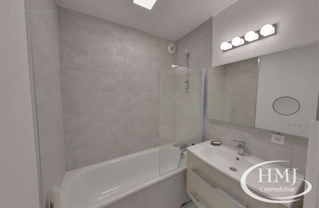 Appartement à CORBEIL-ESSONNES