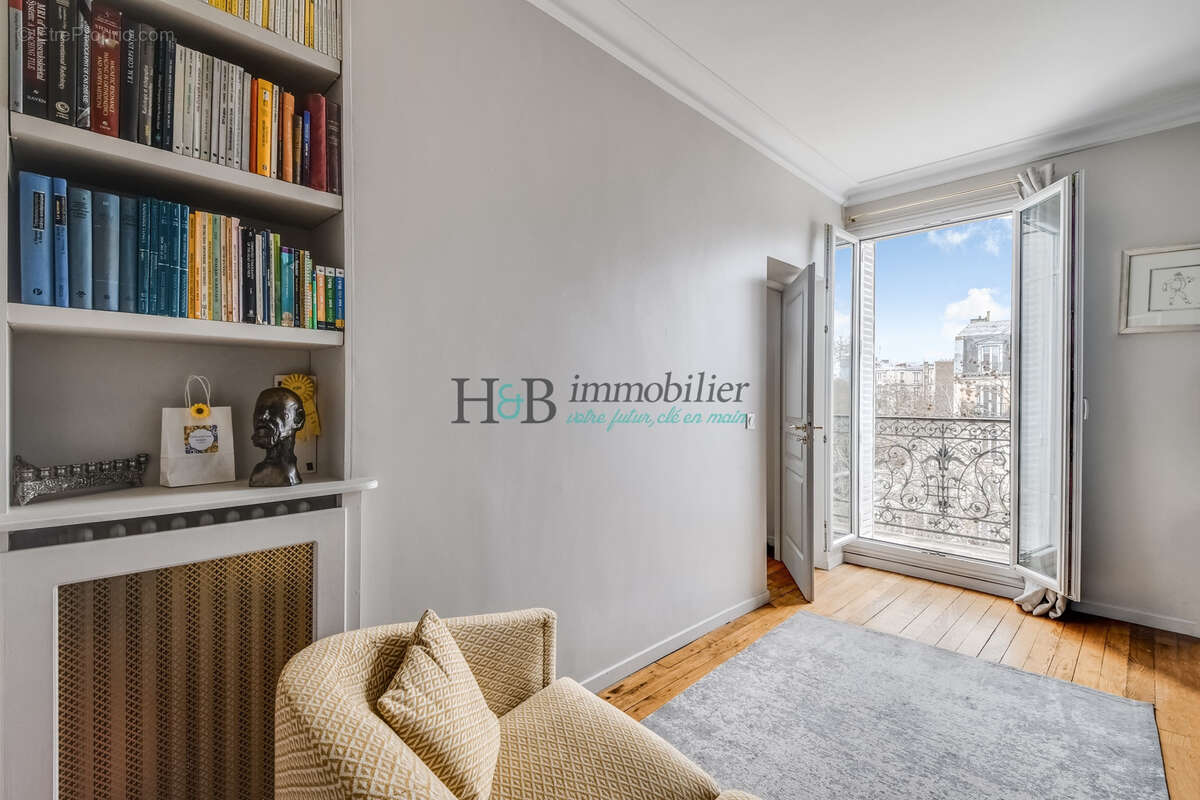 Appartement à PARIS-12E