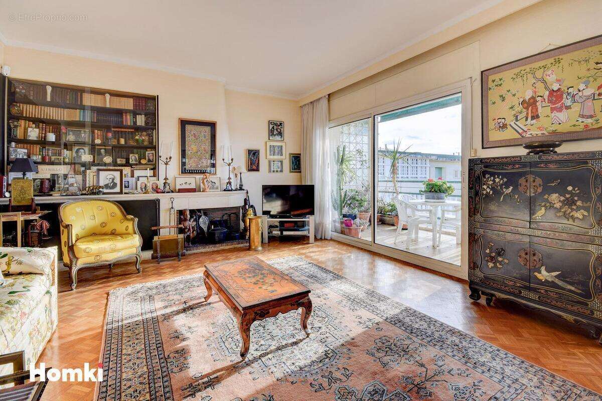 Appartement à MARSEILLE-8E