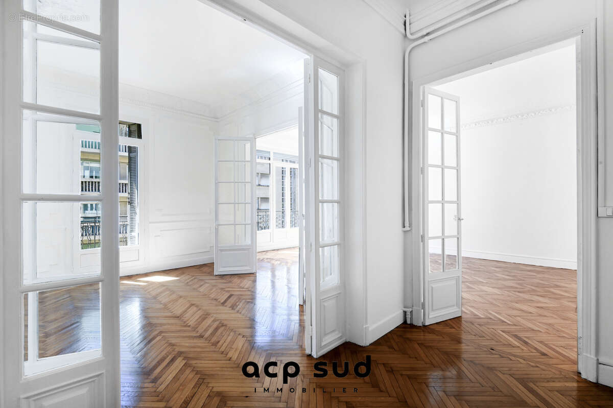 Appartement à MARSEILLE-8E