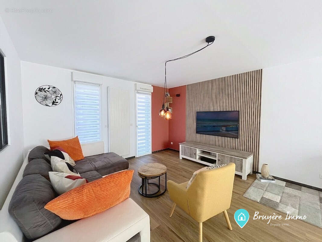 Maison 131 m² à Monchaux-Sur-Ecaillon  - photo 2