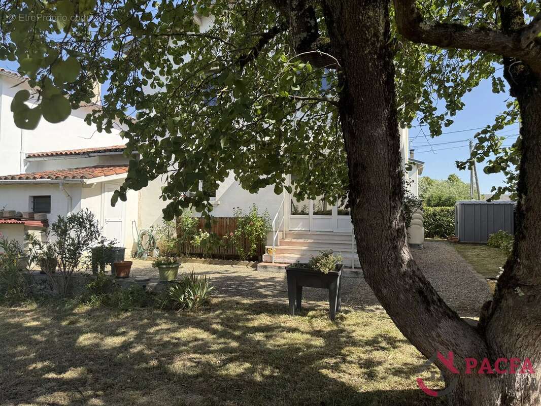 CASTRES -  Crabié, maison avec garage et jardin - photo 14