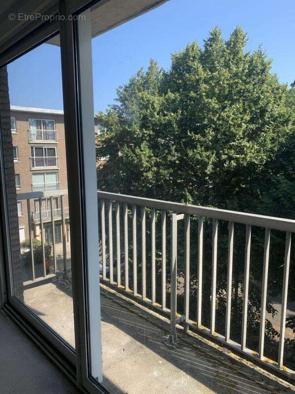 Appartement T3 56m² avec balcon - photo 2