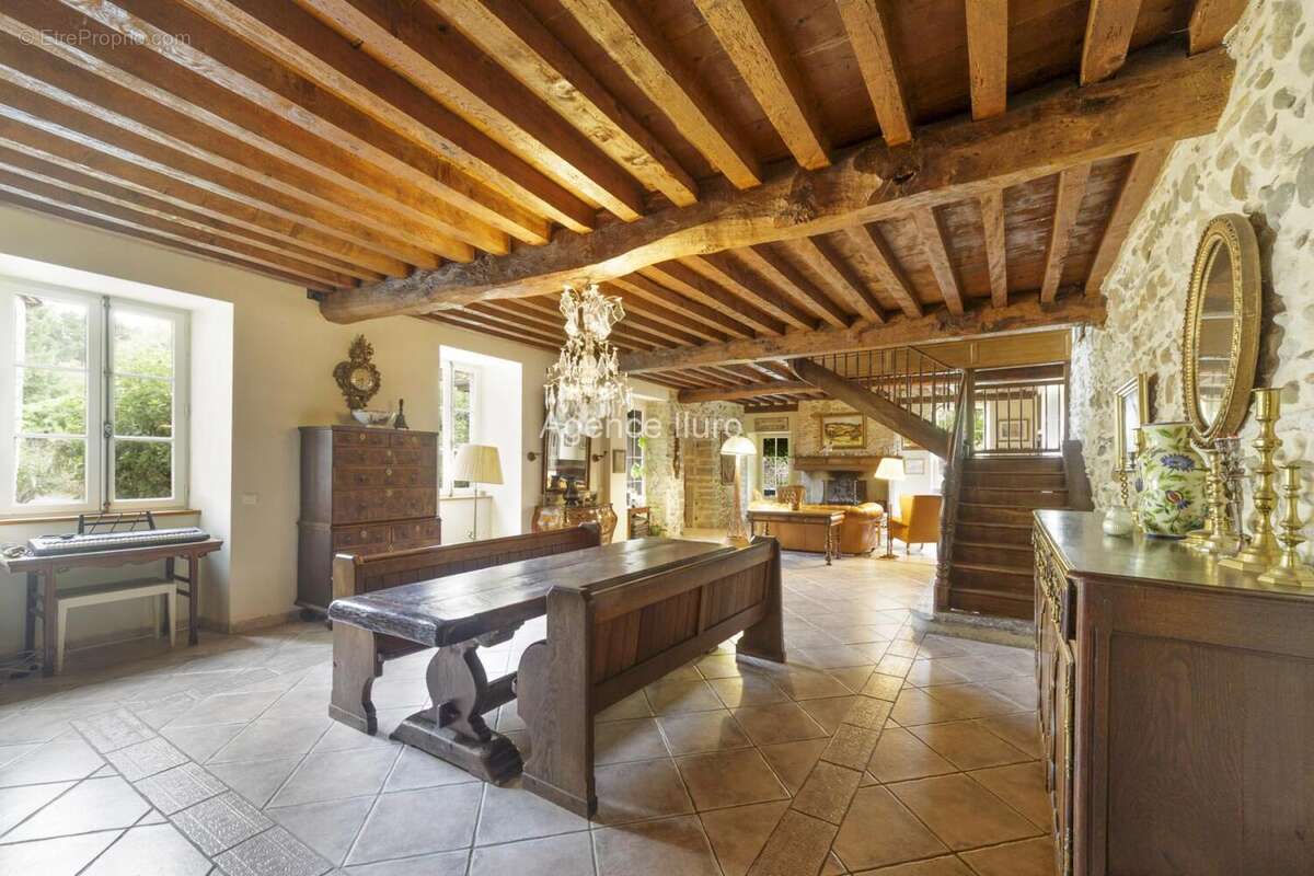 -5 - Maison à OLORON-SAINTE-MARIE