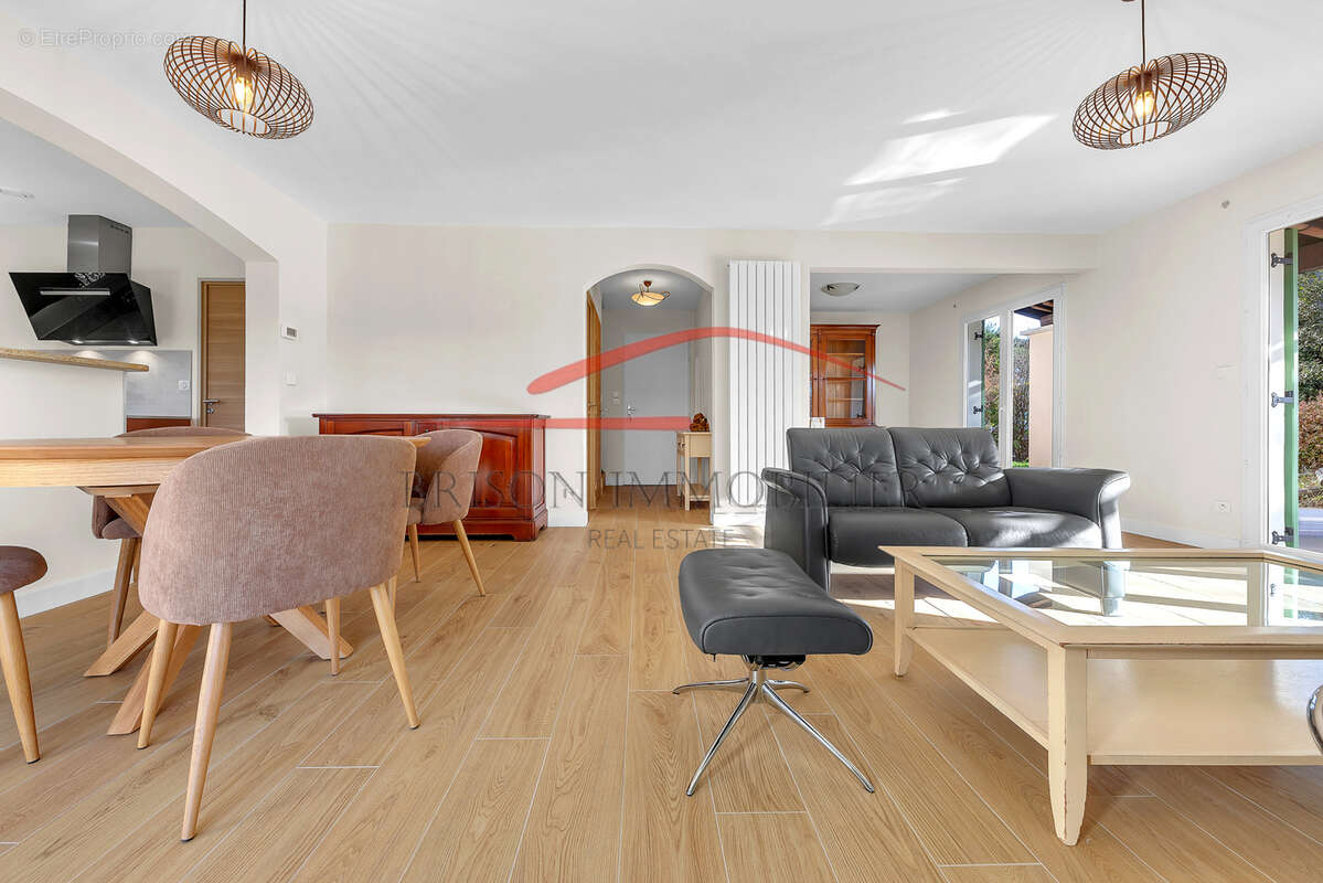 Maison à LA COLLE-SUR-LOUP