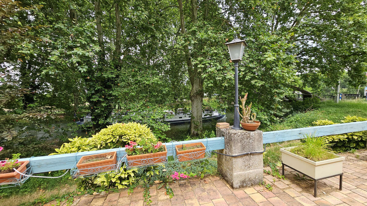 Maison à LE MAS-D'AGENAIS