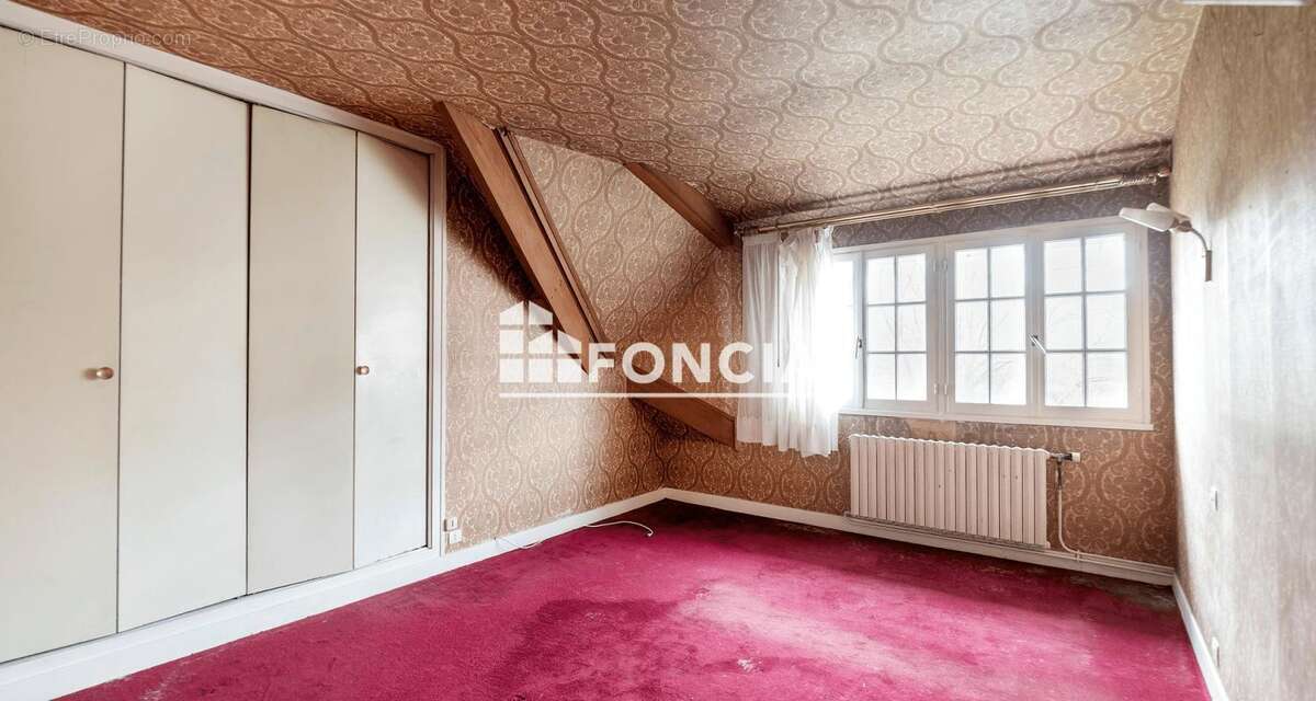 Maison à ETAMPES