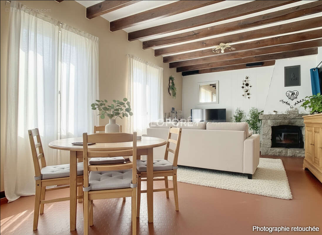 Maison à CRACH