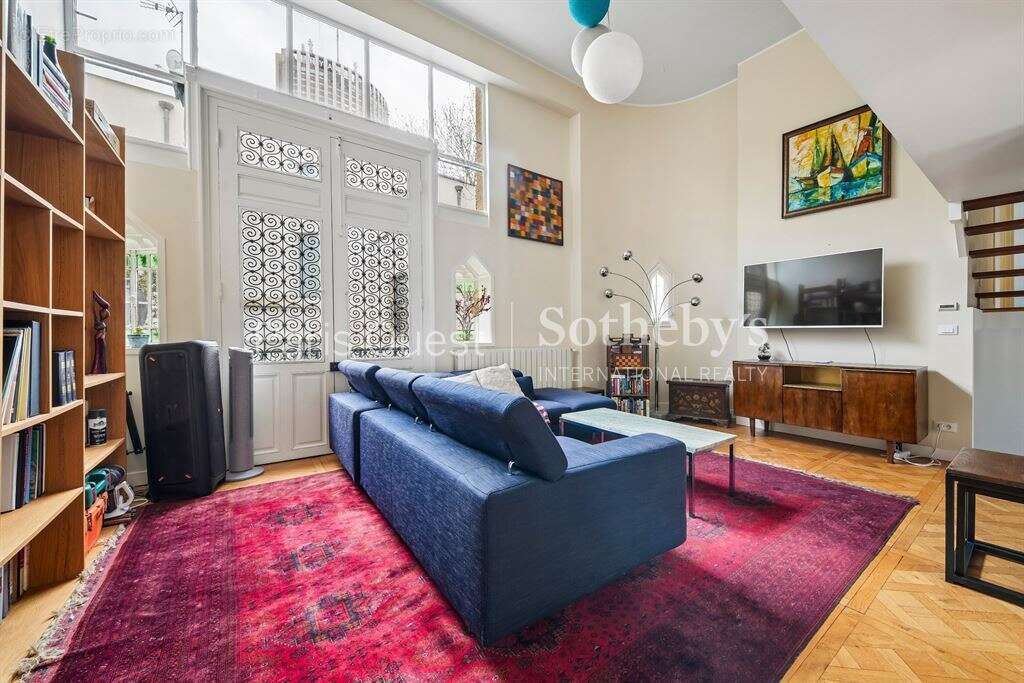 Appartement à PARIS-17E
