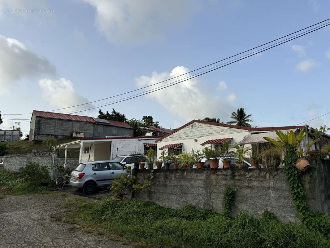 Maison à RIVIERE-SALEE