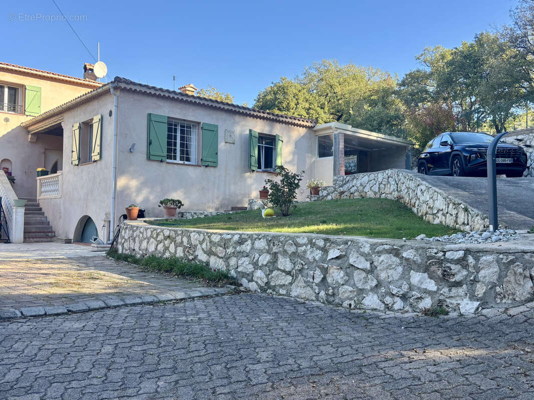 Maison à LA TRINITE