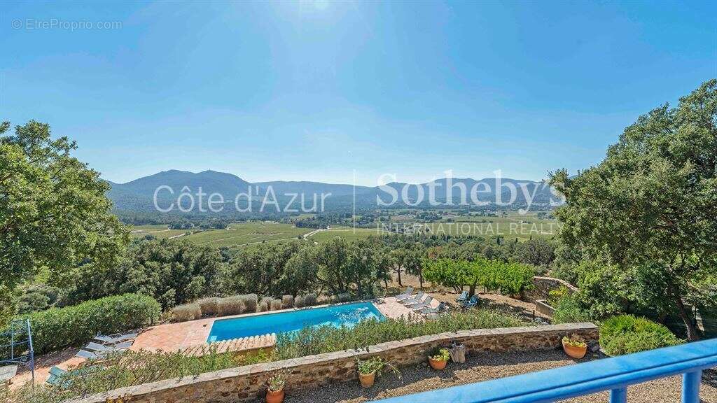 Maison à PLAN-DE-LA-TOUR