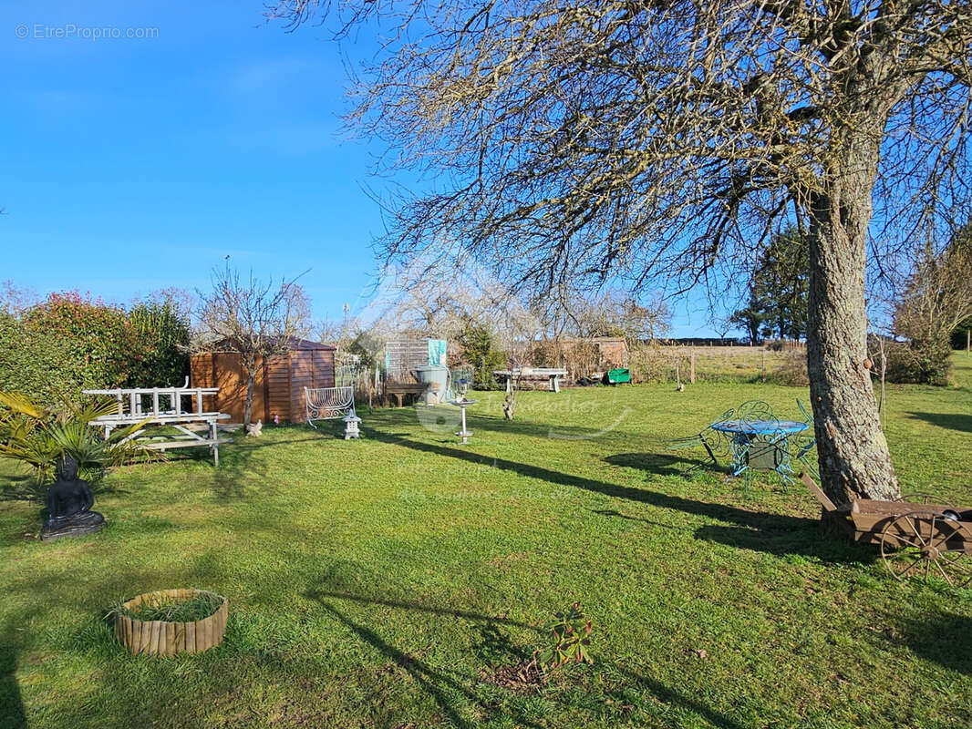 Maison à SAINT-LEON