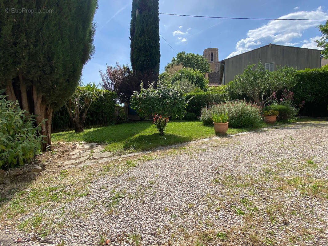Maison à LORGUES