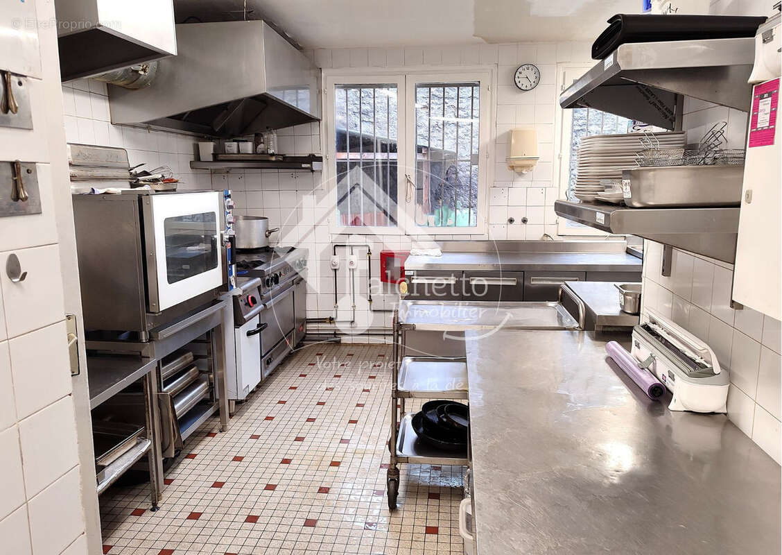 Commerce à VARENNES-SUR-MORGE