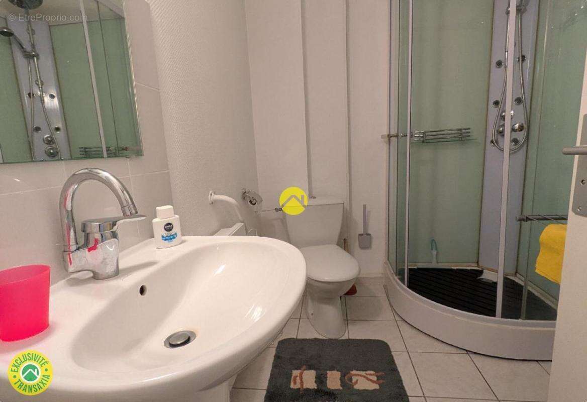 Appartement à NERIS-LES-BAINS