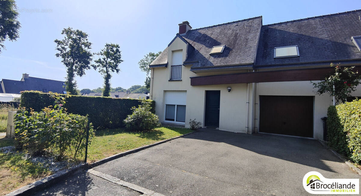 Maison à SAINT-GILLES
