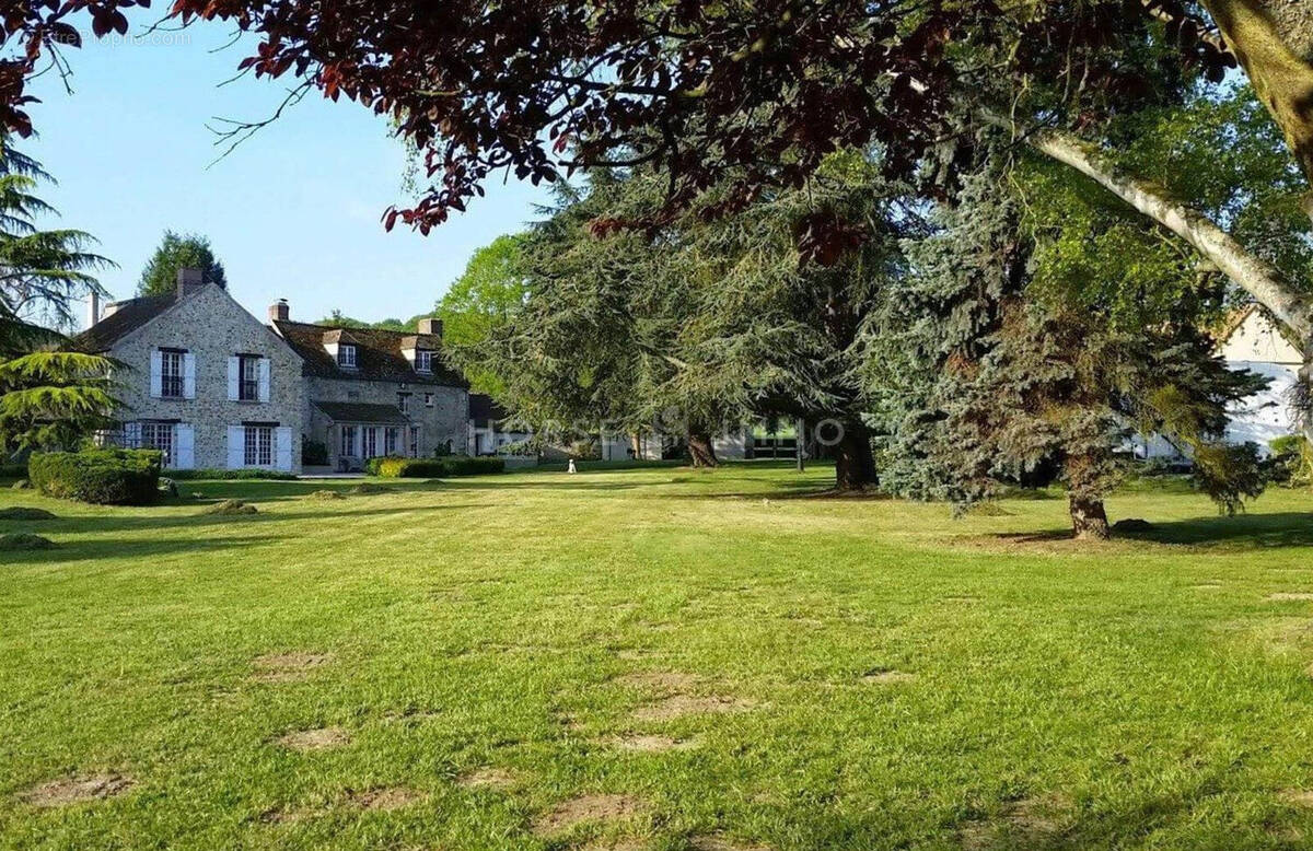 Maison à MONTFORT-L'AMAURY