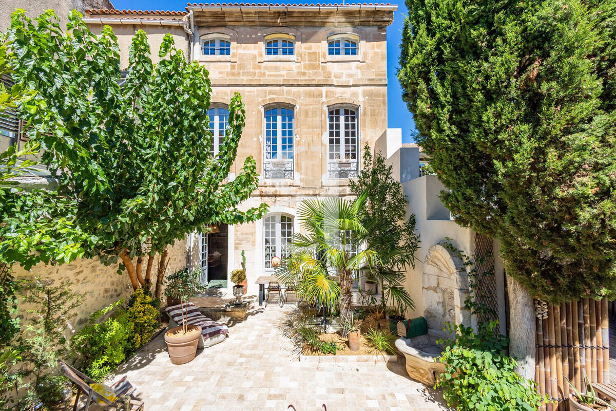 Maison à PERNES-LES-FONTAINES