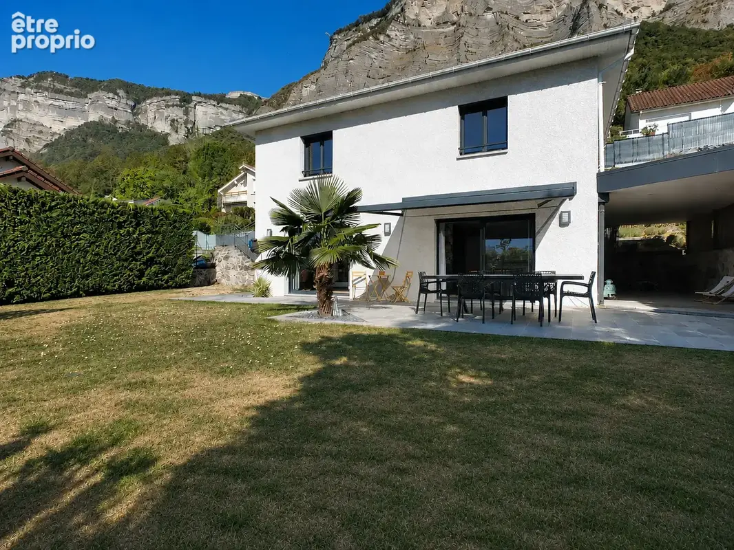 Maison à LUMBIN