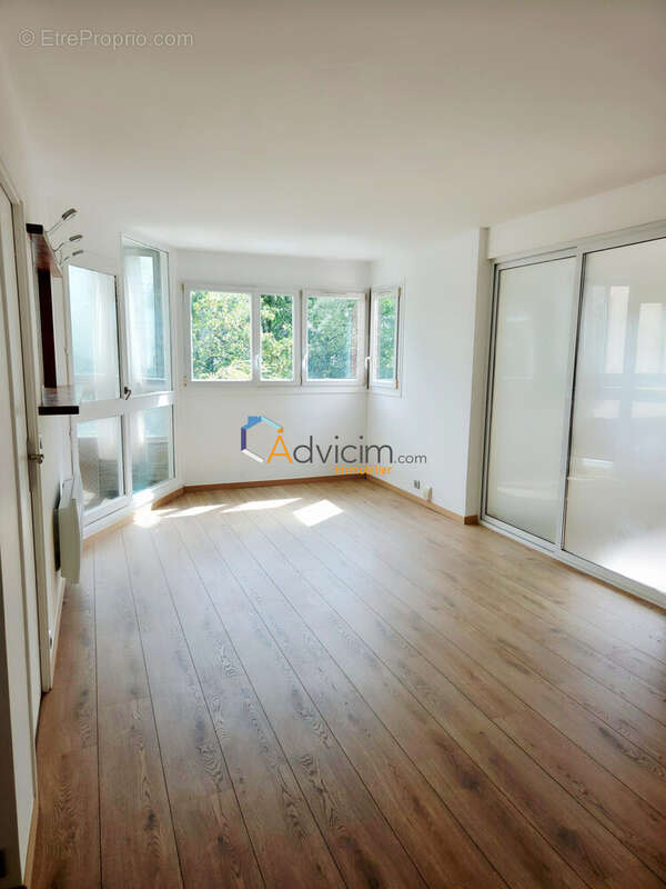 Appartement 80 m² à Champs-Sur-Marne  - photo 2