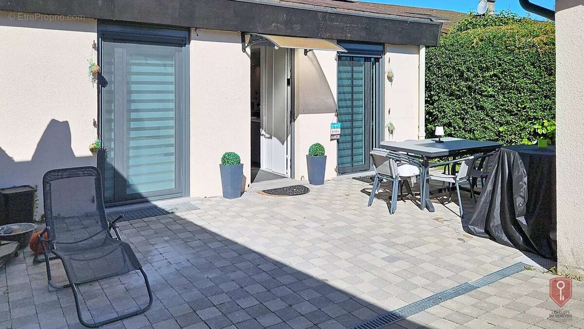 Maison à SAINT-JULIEN-EN-GENEVOIS